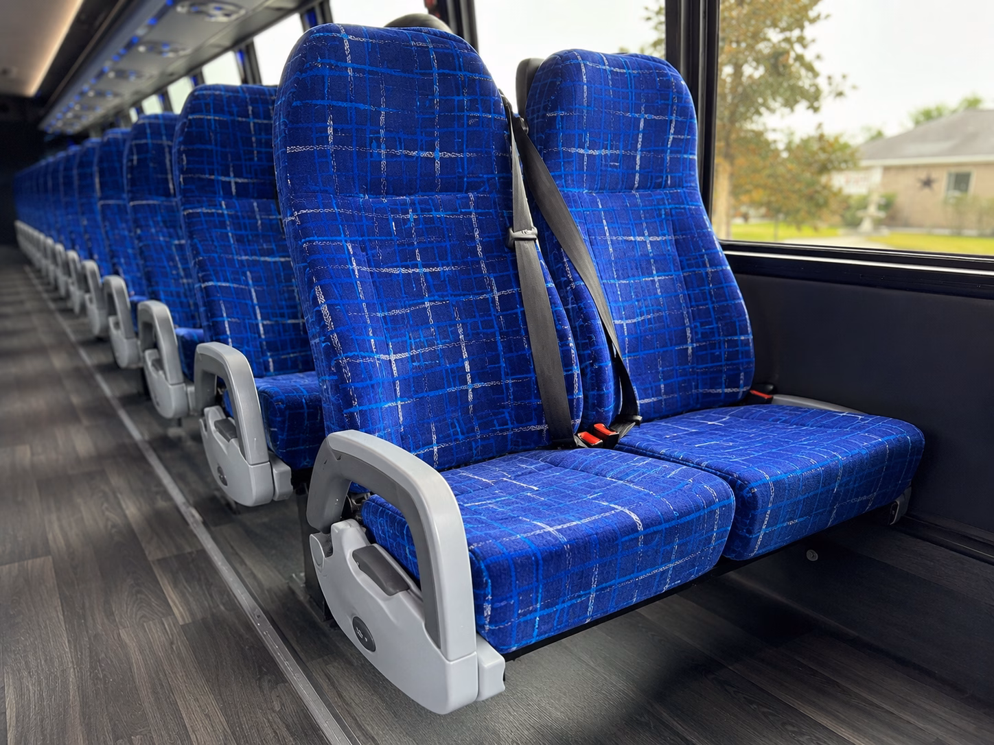 lenexa long distance transportation onboard seating