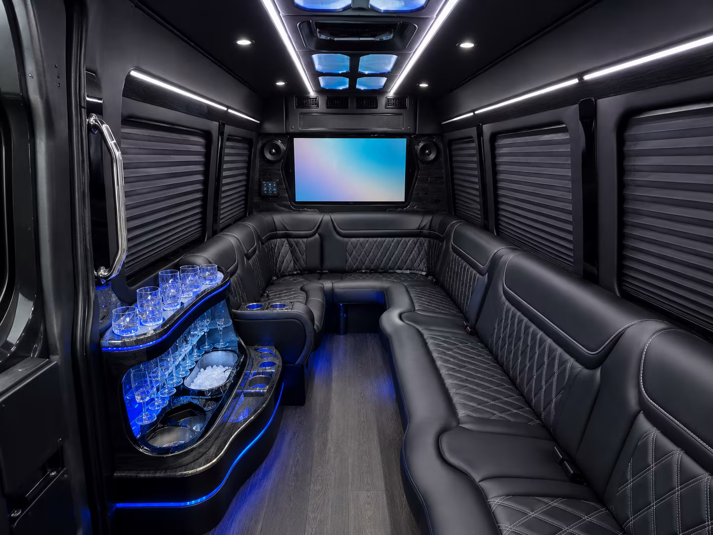 lenexacharterbuscompany com can help you move corporate and conference groups across the region